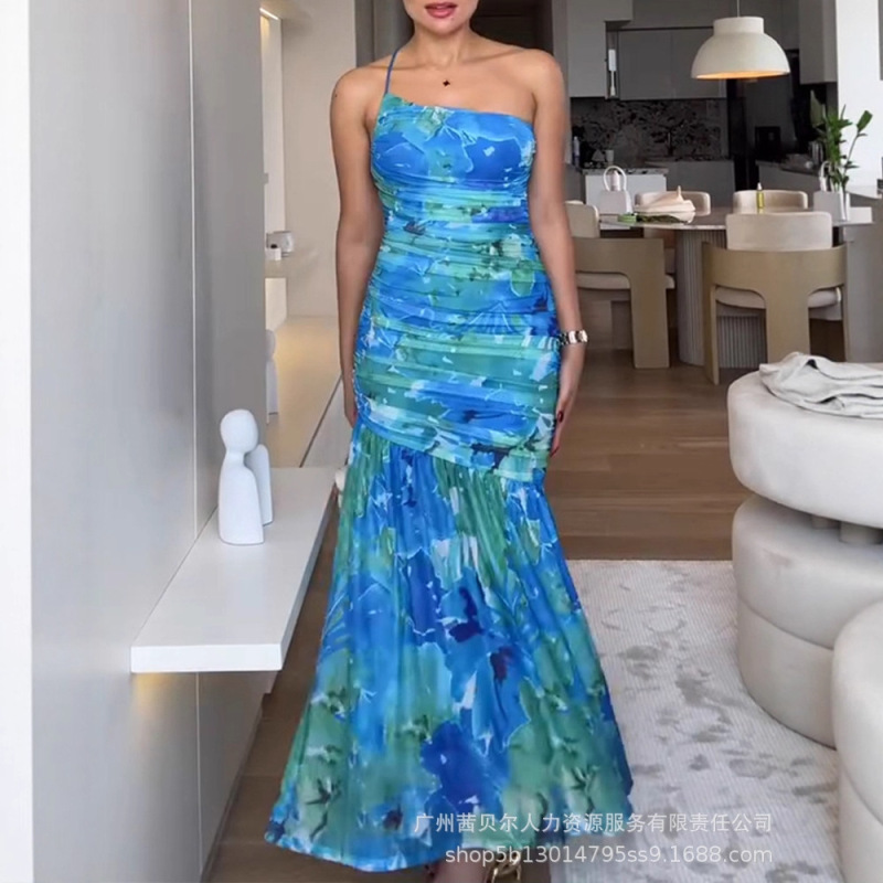 LZR19594 ヨーロッパとアメリカンブルーのコントラストのある花柄ワンショルダーシースシースループリーツフィッシュテールドレス|undefined