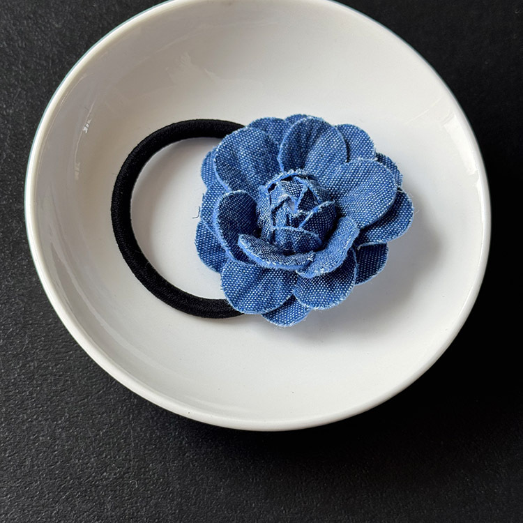 데님 다크 블루 동백꽃 머리끈