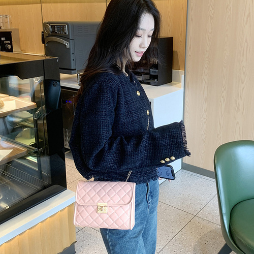 Stylish and versatile solid-color petite square bag for women—featuring a chic, minimalist design with diamond-quilted embroidery and a trendy chain-strap crossbody closure.