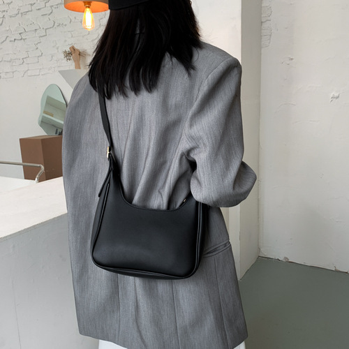 Dumpling bag women's retro armpit bag 2024 simple versatile handbag crescent moon shoulder crossbody women's trendy cross-border wholesale