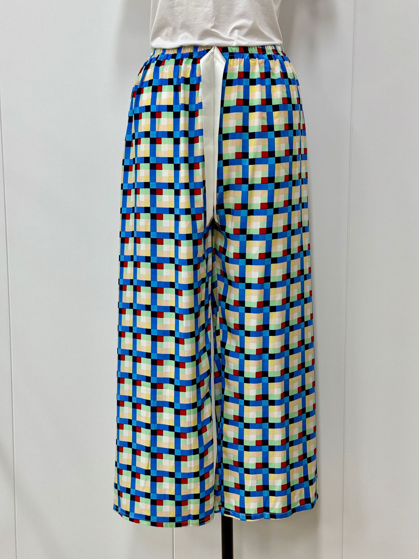 49개의 파란색 정사각형