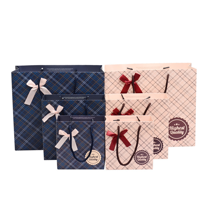 Spot exquisite bow gift bag clothing clothes portable packaging bag dark plaid hand bag set zhi Spot exquisite bow gift bag clothing clothes portable packaging bag dark plaid hand bag set zhi