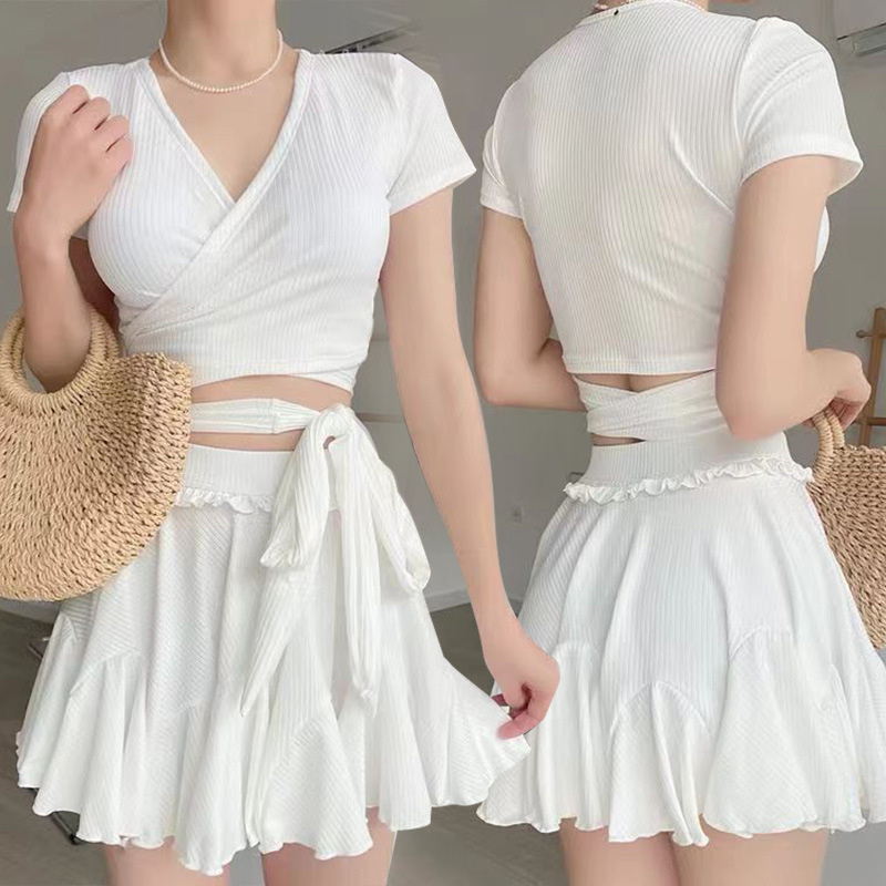 Traje de baño de las mujeres de la División de las mujeres de color sólido de la moda Conservador vientre adelgazar falda francesa nicho avanzado traje de baño de aguas termales