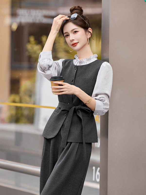洋气套装女2025秋季新款洋气减龄马甲针织衫阔腿裤三件套 ME5718|undefined