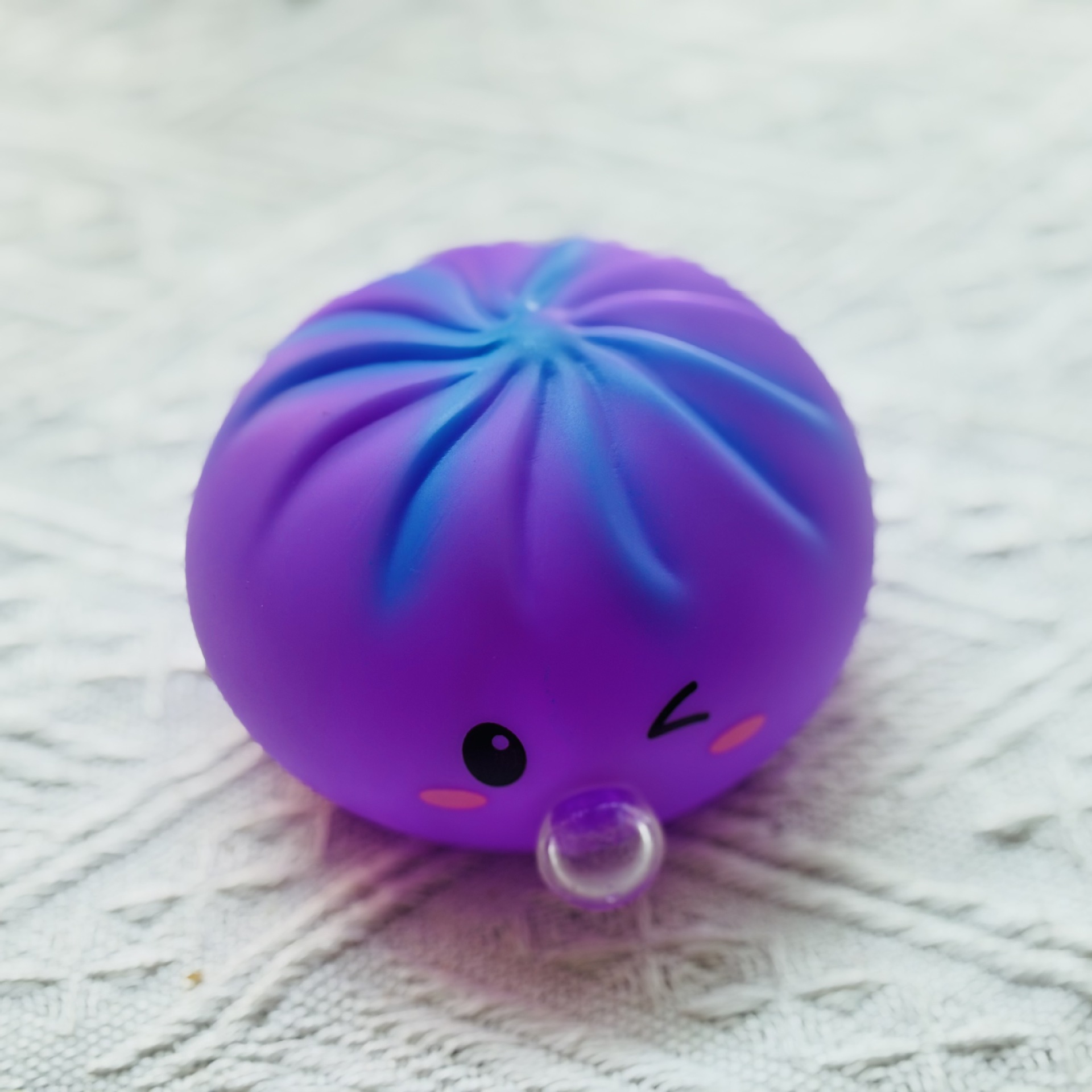 Amazon nuevo tipo transfronterizo de espuma simulación de bolos de bolos de pellizco, bolos de impresión de emoticon de vapor grande, bolos de pellizco