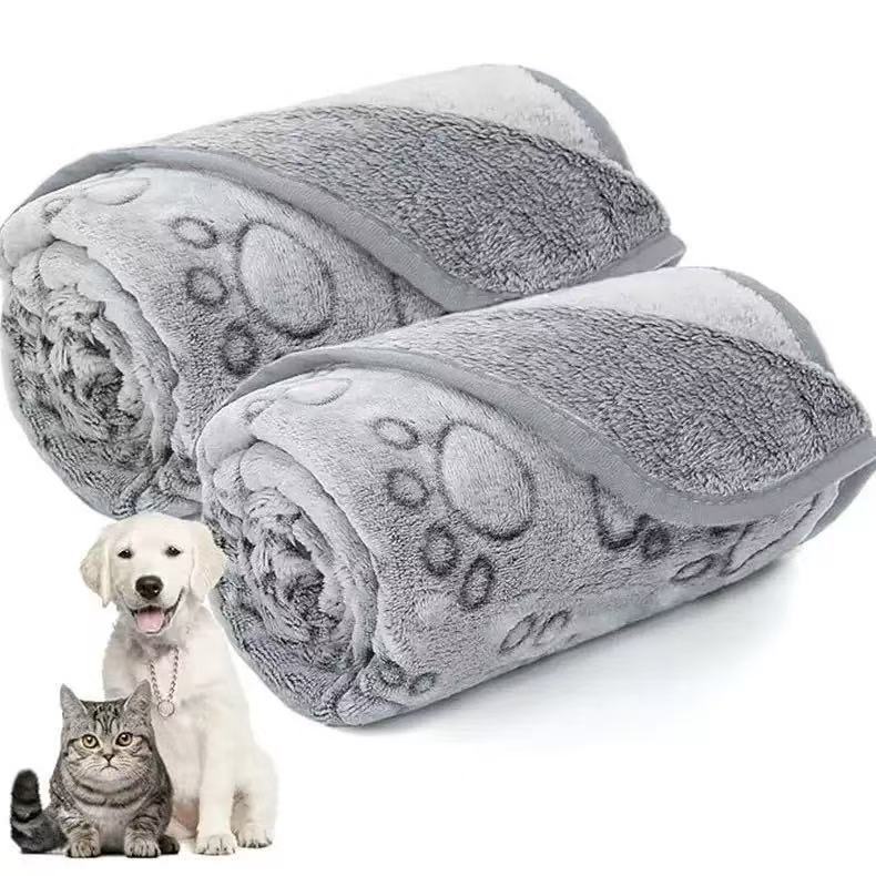 跨境宠物毛毯垫子猫狗 法兰绒毯子秋冬保暖毛毯宠物睡垫批发