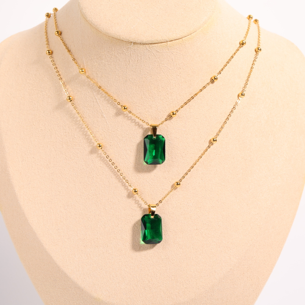 Fashion Retro Emerald Inlaid Zircon Pendant Natural Stone Stainless Steel Necklace display picture 7