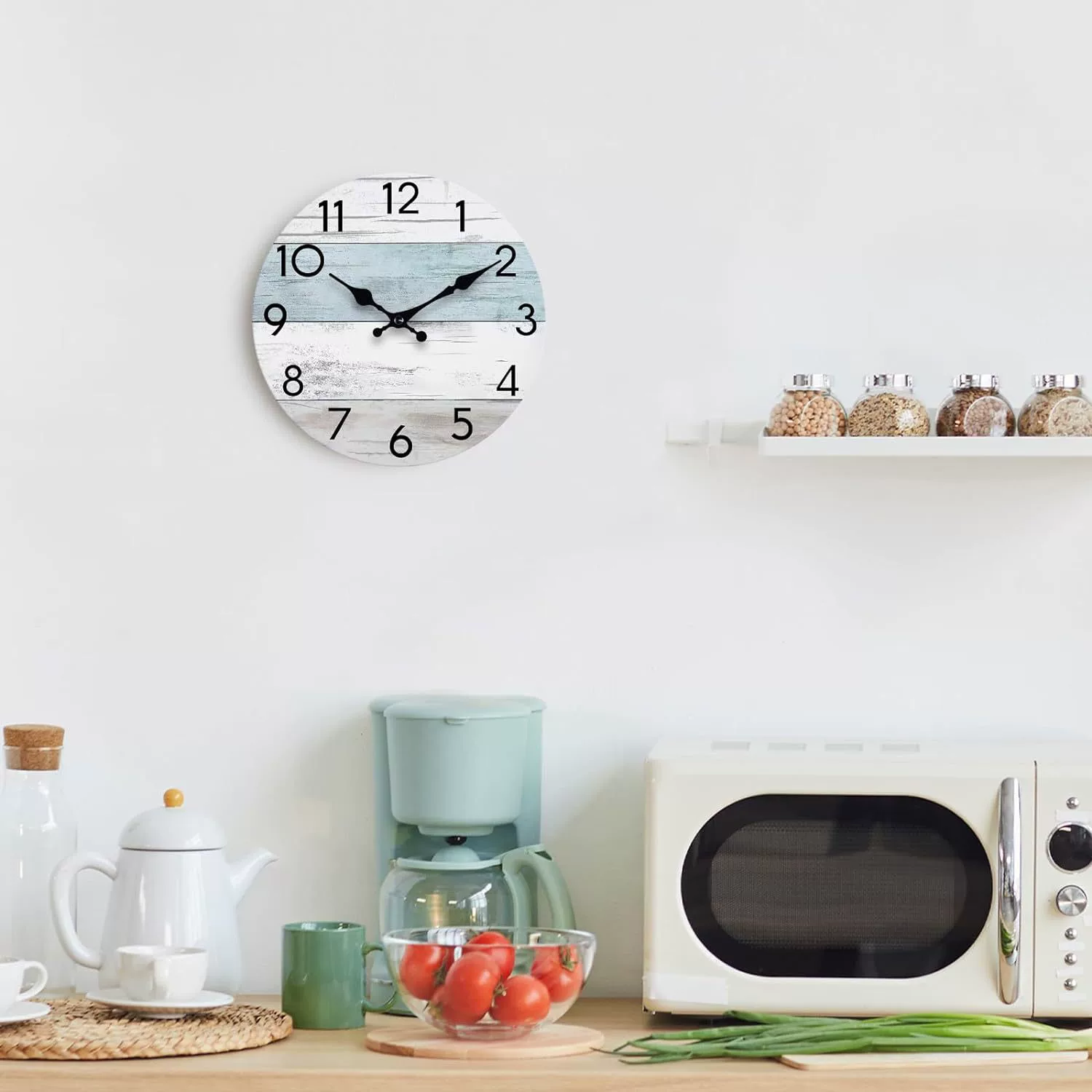 Simple wood grain living room wall clock silent round clock Amazon clock wall hanging home living room decorative clock