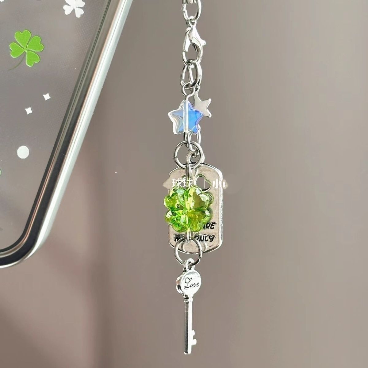 Clover Ins Style Four-Leaf Clover Mobile Phone Lanyard Ccd Gu Card Chain Bag Keychain Camera Pendant Mobile Phone Chain