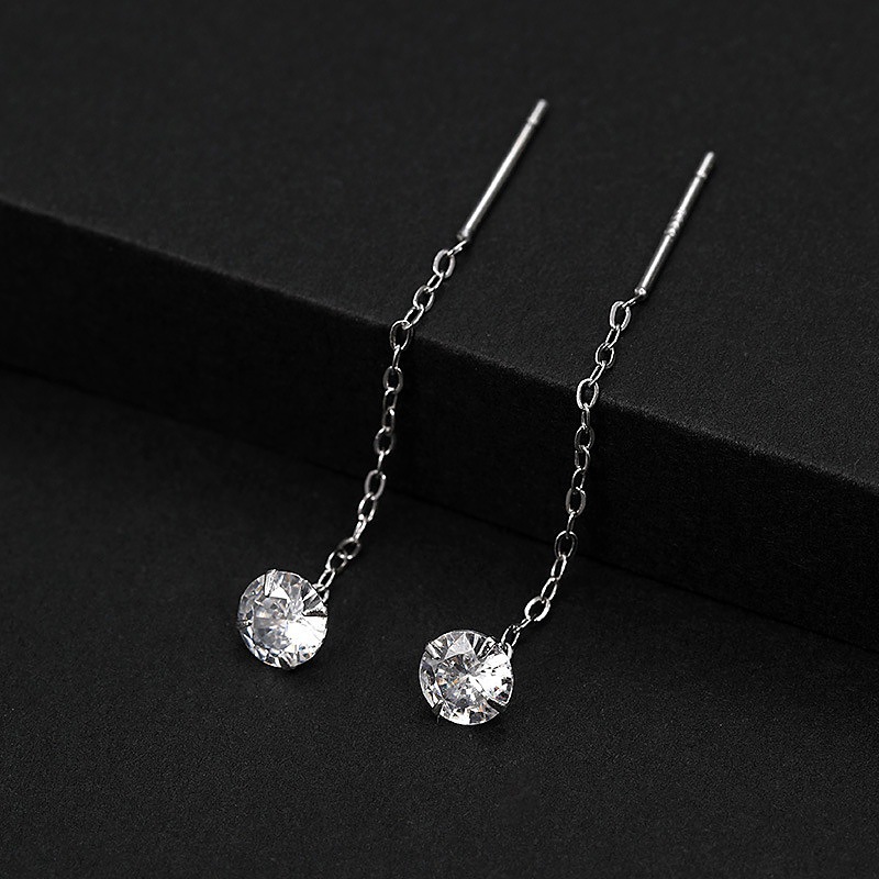 El amor en forma de corazón de diamantes romántico cuadrado aretes de diamantes redondos temperamento coreano femenino ligero de lujo corazón de melocotón zircón aretes de regalo