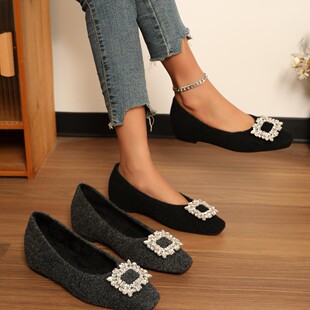 С�����[�΃����߆�ЬŮ2025�¿�q��ˮ��荿ۃ����ëͨ�چ�ЬŮ