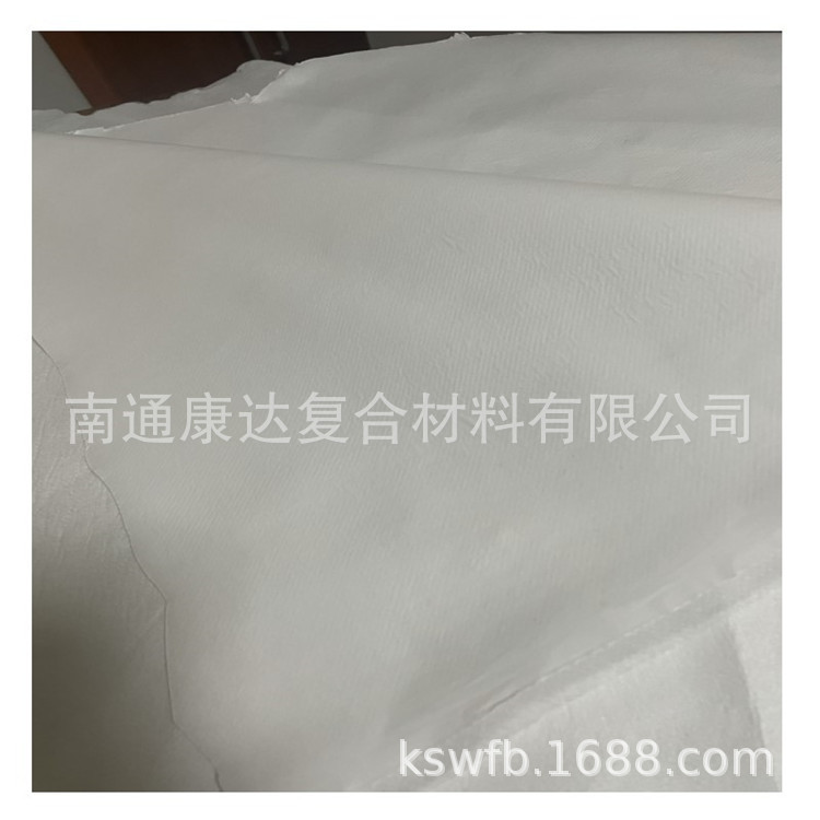 PE乳白膜  喷胶复合无纺布  防护服面料 65g