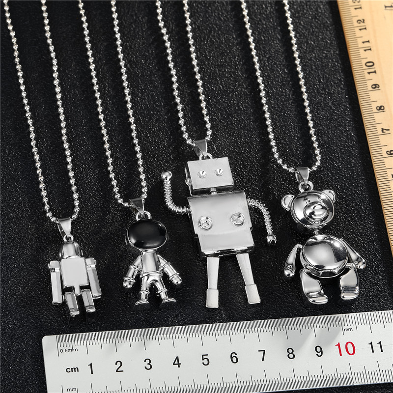 Fashion Bear Spaceman Alloy Necklace Wholesale display picture 7