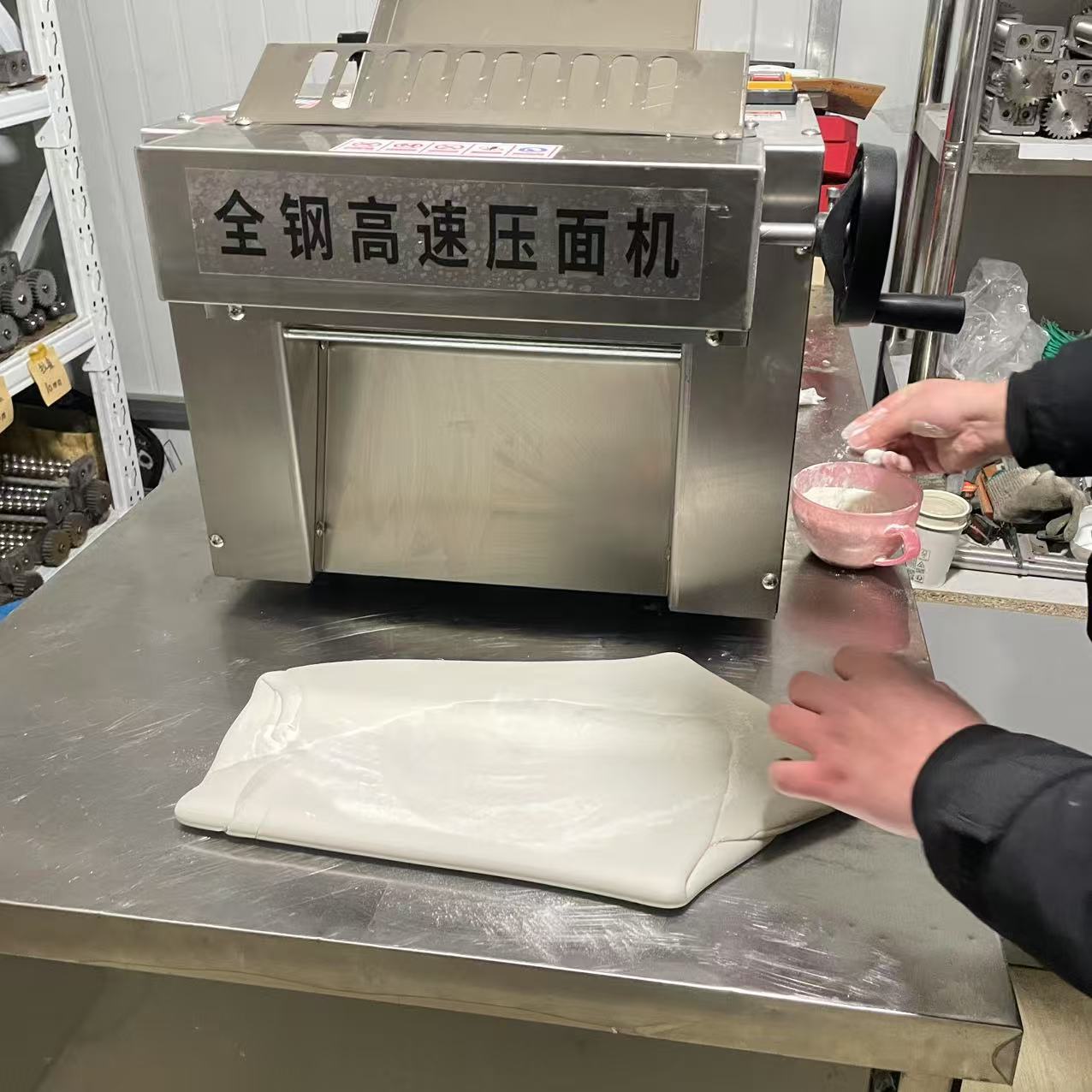 多功能擀皮机面条机 350商用全自动大功率不锈钢揉面机台式压面机