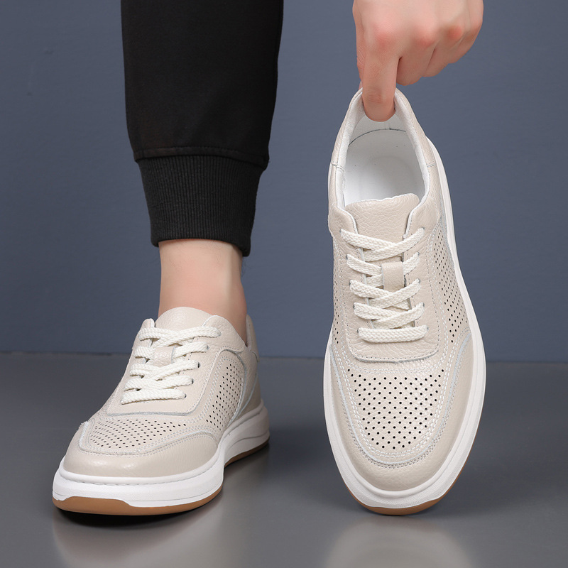 Piel de vaca de primera capa de verano nuevos zapatos de hombre sandalias cuero hueco transpirable zapatos casuales moda hombres pequeños zapatos blancos zapatos de hombre