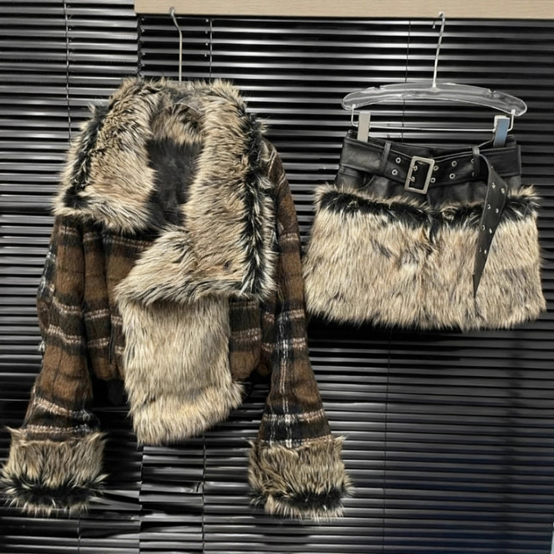 2025 New Women's Reversible Fashion Suit Women's Plaid Leather Jacket + Fur Skirt Two-Piece Set