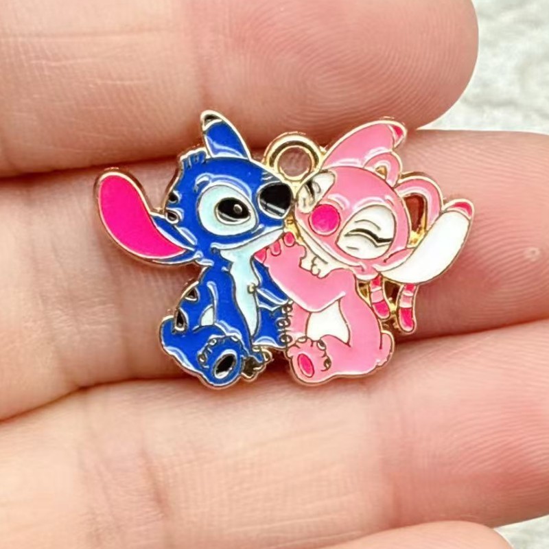 漫画アニメかわいいステッチ合金オイル滴下 diy ジュエリーアクセサリーネックレスイヤリングブレスレットキーホルダーペンダント|undefined