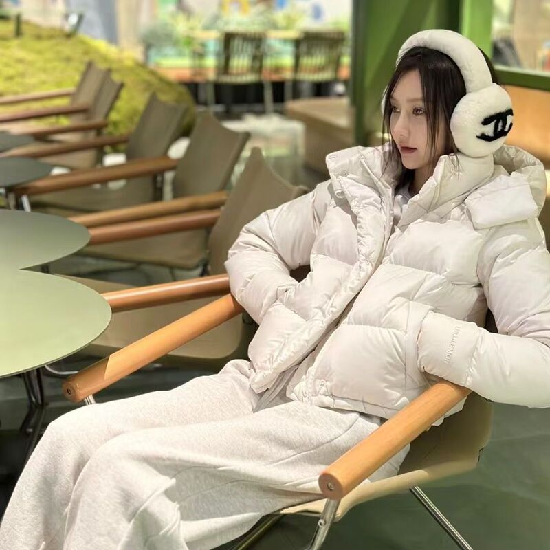 冬季羽绒服女4格新款短款白色泡芙可脱卸帽加厚修身|undefined