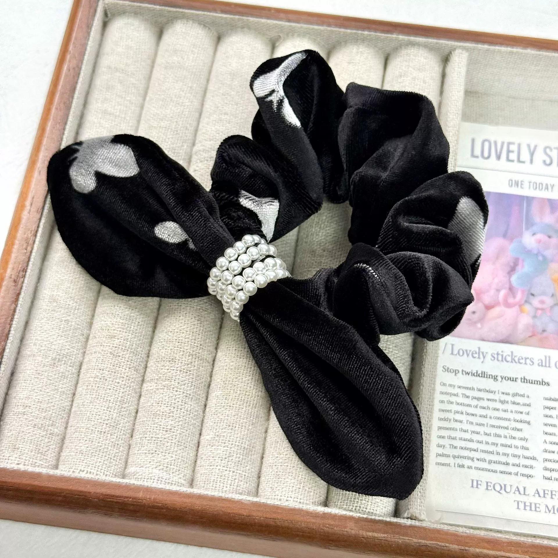 2025新款简约气质蝴蝶结褶皱发圈丝绒高级感马尾发绳百搭扎发发饰