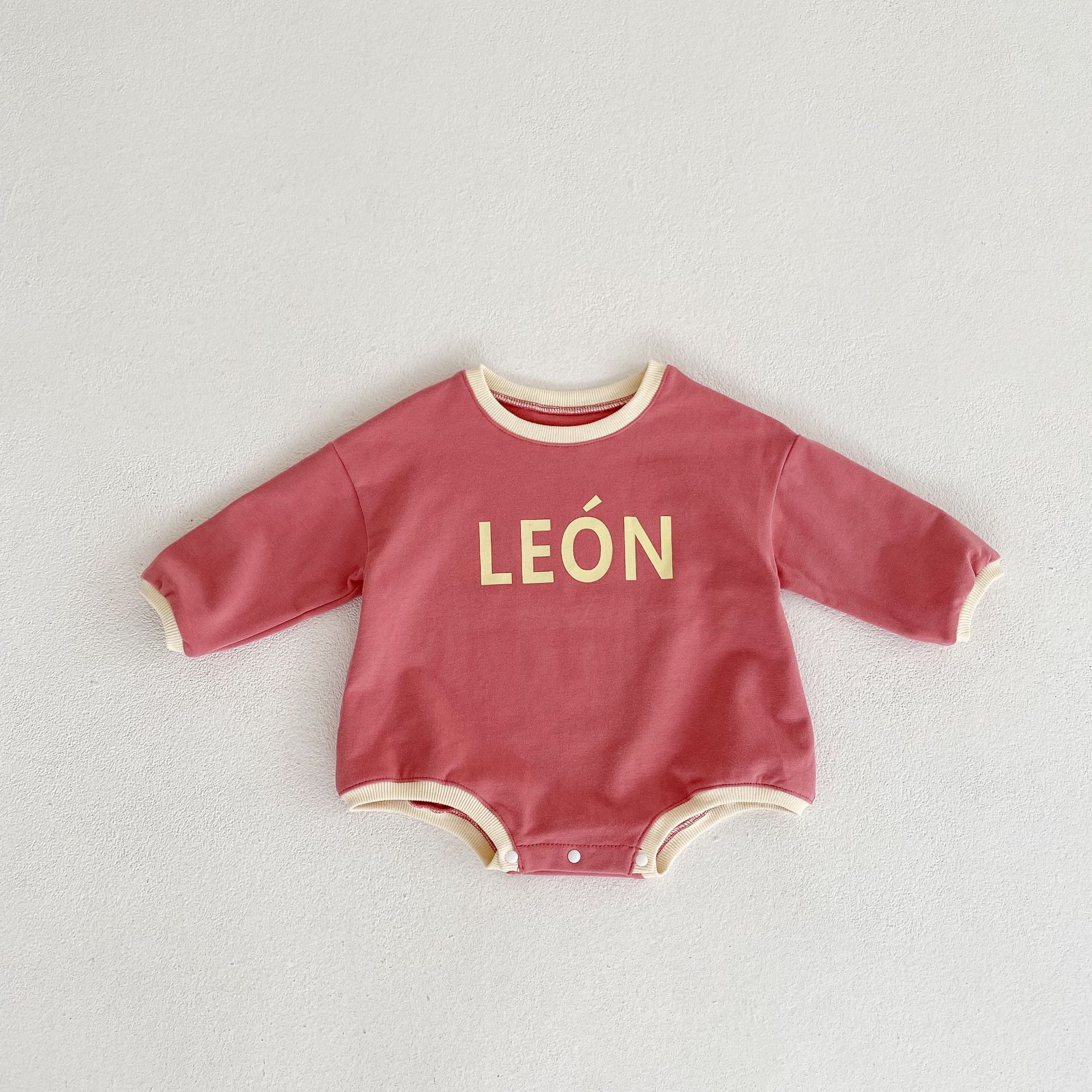 Collezione autunno 2024: maglietta a maniche lunghe con lettere stampate per neonati e bambini piccoli, pantaloni con toppa con faccina sorridente,_voghion.com