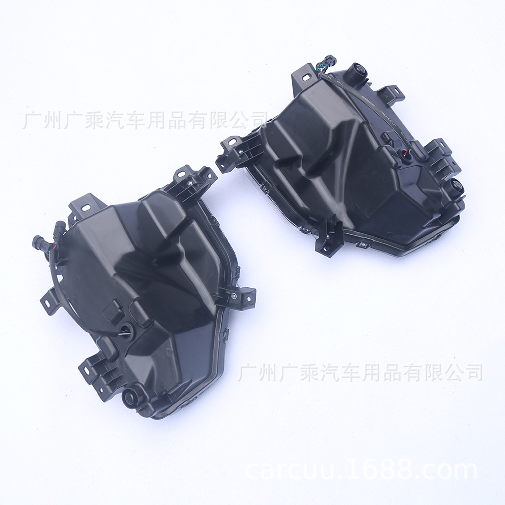 Aplicable a 17-18-19-21 Mitsubishi Triton Luz de marcha diurna Mitsubishi L200 luz diurna en forma de F 2 colores