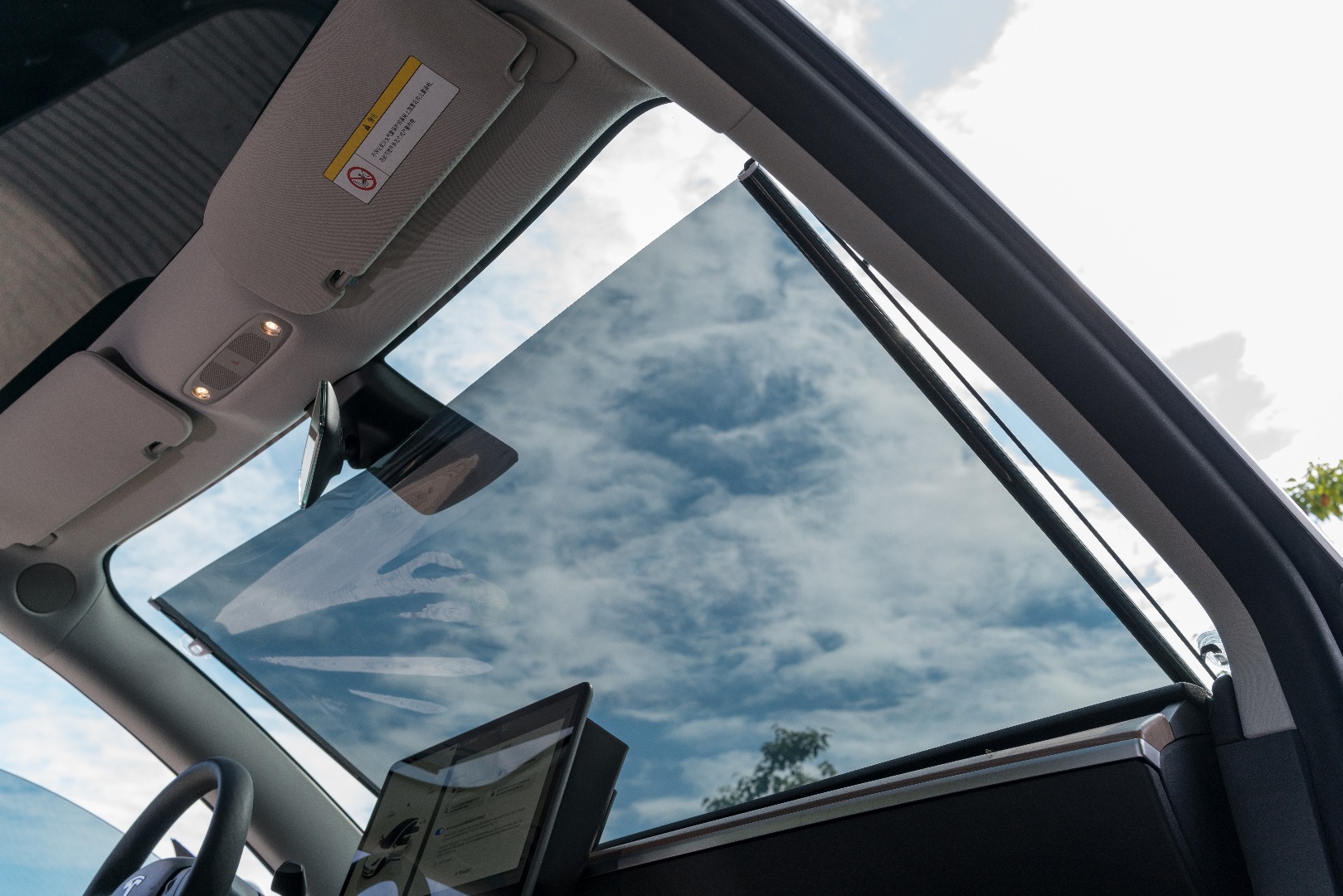 Cross-Border Car Roller Blinds, Car-Mounted High-Definition Retractable Sunshades, Transparent Car and Home Dual-Use Sun Protection Shades