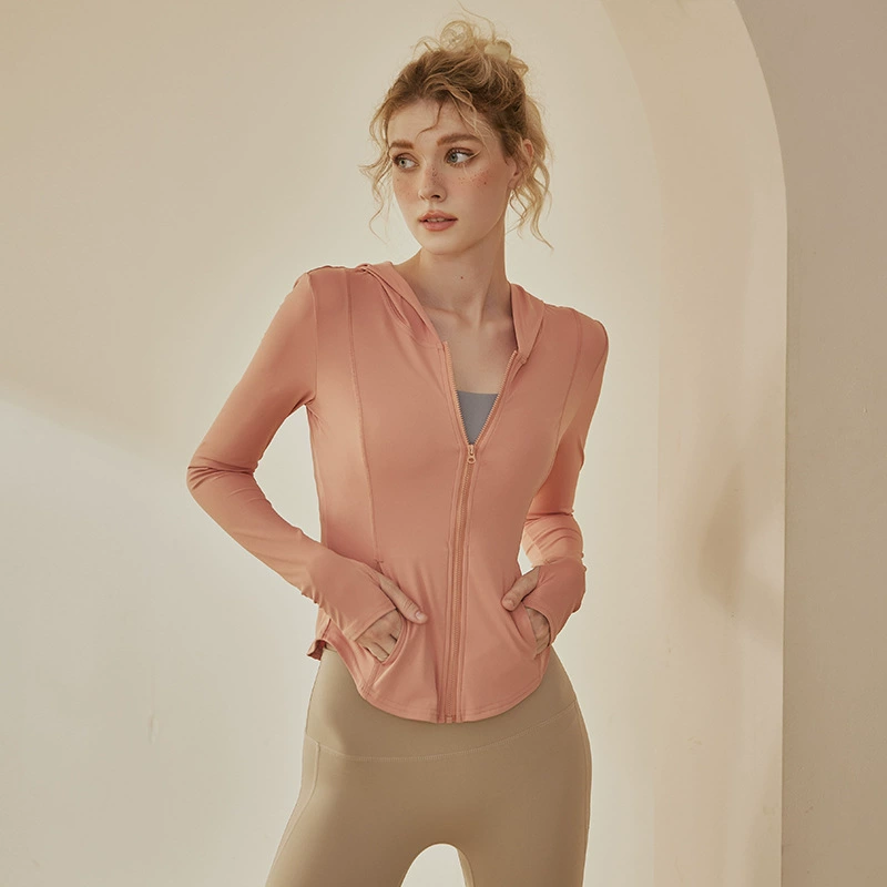 Йоговая куртка с быстросохнущей молнией, капюшон, длинные рукава, slim fit, топ для бега в поездке