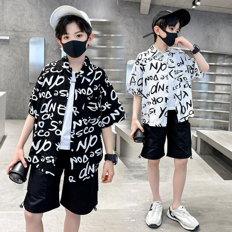 Camisa de los muchachos verano manga corta delgada 2023 nuevo estilo occidental de los niños fritos calle media manga ropa de verano niños traje venta al por mayor