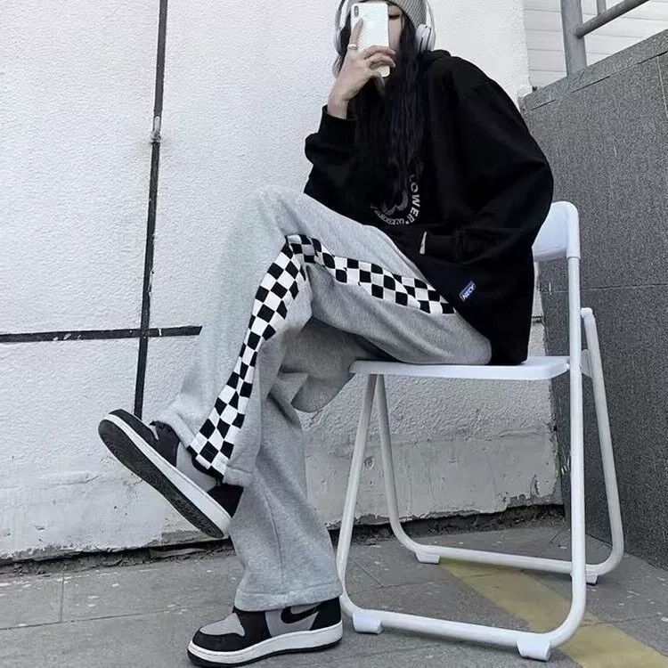 Демисезонные зауженные casual брюки, свободный крой, высокая талия, шнуровка