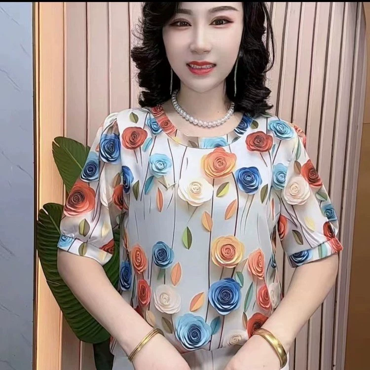 2025 новая летняя рубашка с принтом для мамы, модная и стильная футболка с короткими рукавами для женщин среднего и пожилого возраста, уменьшающая возраст