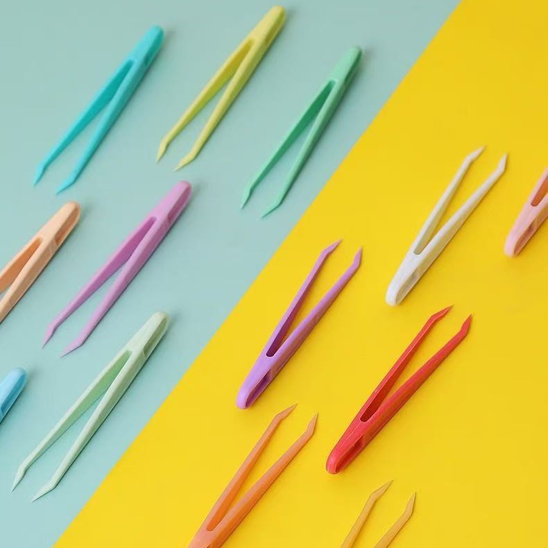 Direct from the manufacturer: 8cm tweezers for DIY diamond painting and nail art, pointed plastic tweezers