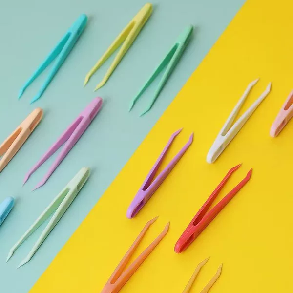 Direct from the manufacturer: 8cm tweezers for DIY diamond painting and nail art, pointed plastic tweezers