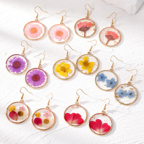 European and American cross-border new beautiful handmade dried flower earrings, glue petal daisy earrings, sweet jewelry for girls