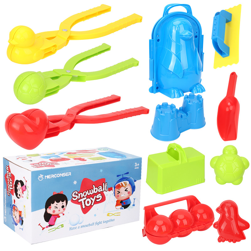 De los niños grandes de invierno al aire libre bola nieve engrosada molde grande pala arena excavación juego lucha