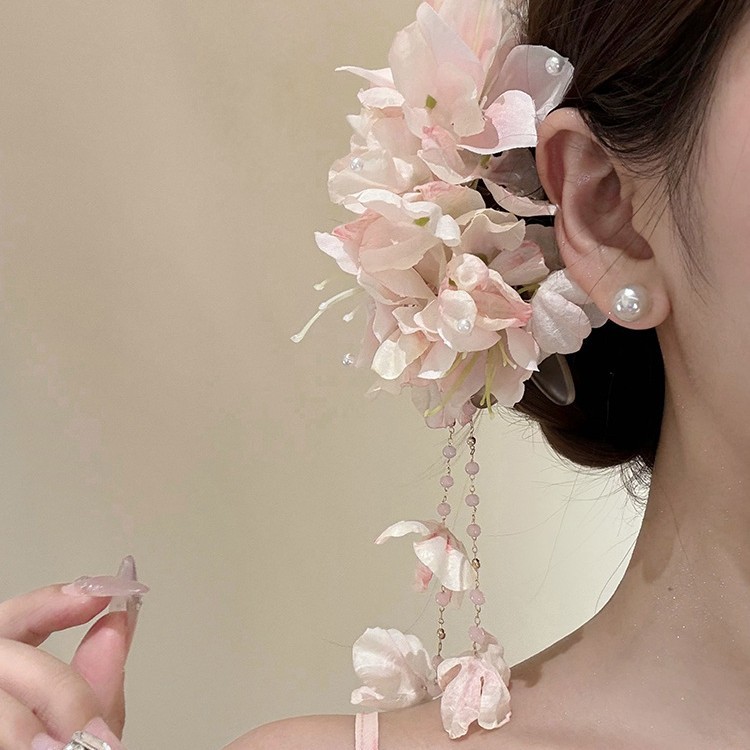 Fermaglio per capelli con fiore di begonia e nappe accessorio donna_voghion.com