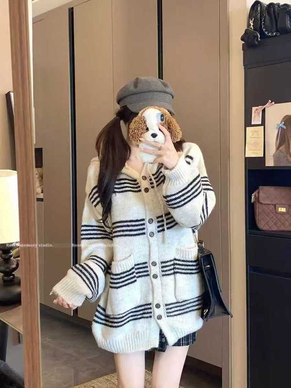 慵懒风女装上衣撞色条纹长袖毛衣外套女秋季韩系宽松连帽针织开衫|undefined