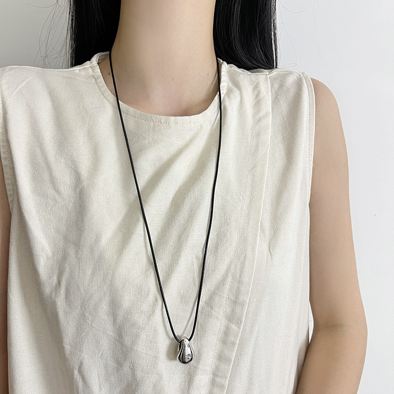 Minimalist Cold Style Water Drop Long Necklace Women's Pull-out Woolen Chain High-end Light Luxury Niche Collarbone Chain Accessories