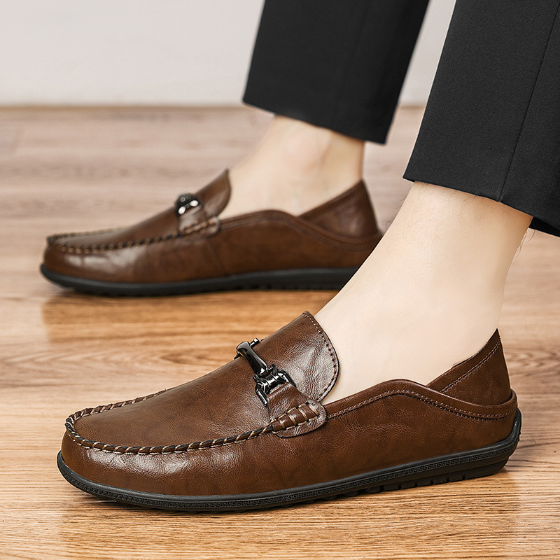 20138 zapatos de algodón, zapatos de cuero casuales para hombres, zapatos planos de conducción de otoño, zapatos de hombre de talla grande y perezosos británicos Doudou