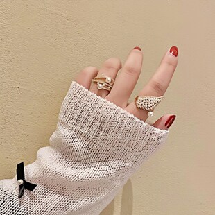 ����˾�پ���ͬ���ʯ�������_�ڽ�ָŮins��С������ʳָ��