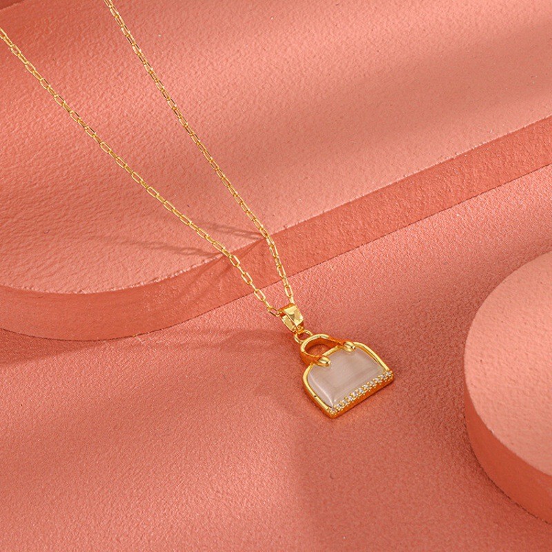 New trendy elegant clavicle chain jewelry niche design opal pendant personalized wallet necklace female online popular