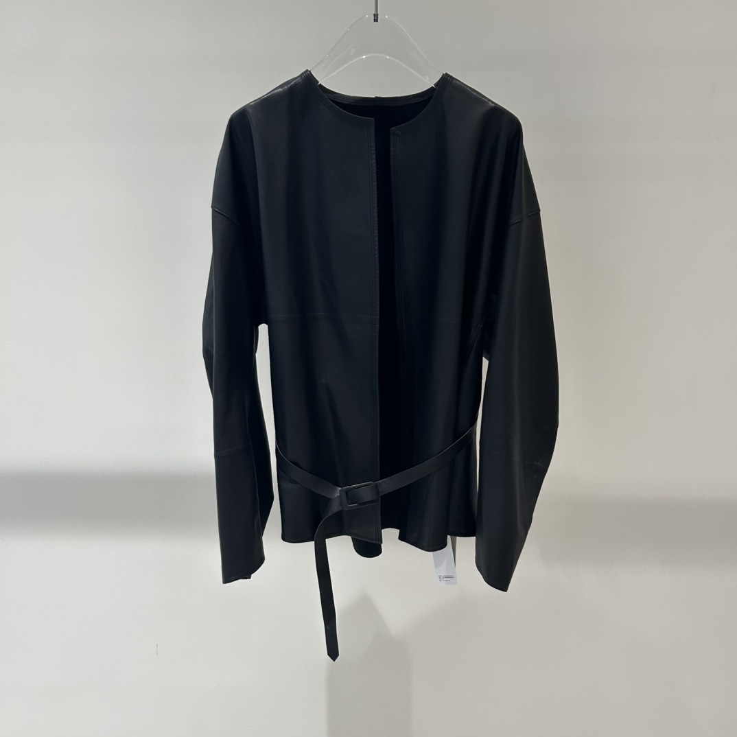 2025 New Autum Women's Clothing Elegant Versatile Long-Sleeved Round Neck Belt Pu Leather Jacket for Women 103034