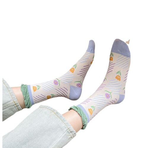 Purple flower socks women's mid-calf cotton socks spring, autumn and winter cute forest flowers caramel macchiato tulip trend