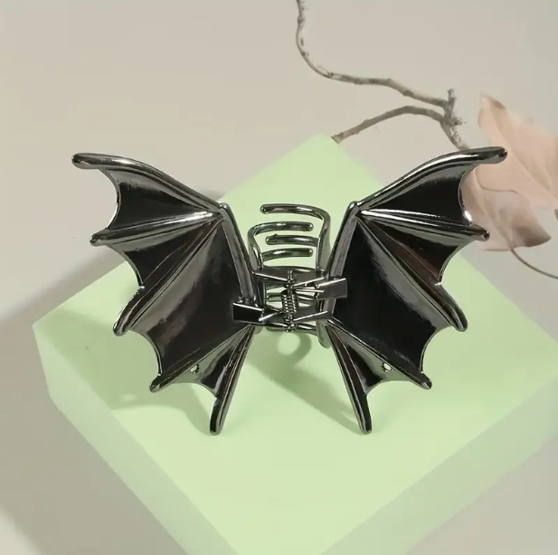 70g Weight Hair Claws Hair Accessories Type 1 Piece Quantity Holiday, Festival Occasion Alloy Material Halloween Festival Bat Pattern Women's Gender Simple Style, Classic Style Style Halloween Simple Style Classic Style Women's Bat Alloy Hair Claws 9