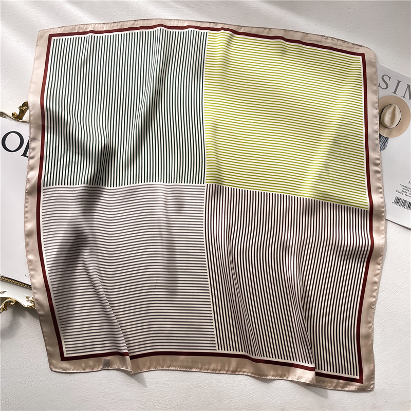 Foulard in seta da donna a righe quadrato scozzese versatile_voghion.com