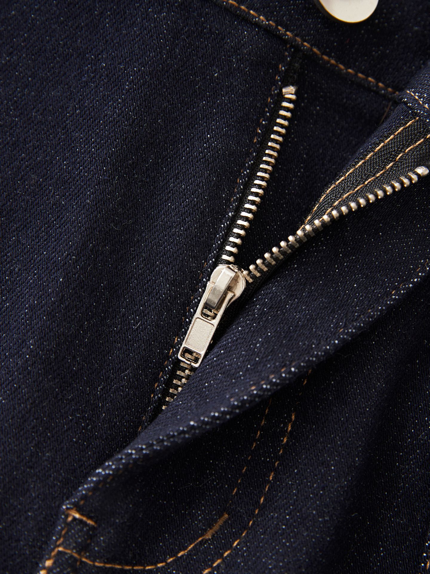 Chân váy denim cạp cao phong cách Hồng Kông cổ điển, dáng ôm xẻ tà dài giữa — Màu xanh đậm