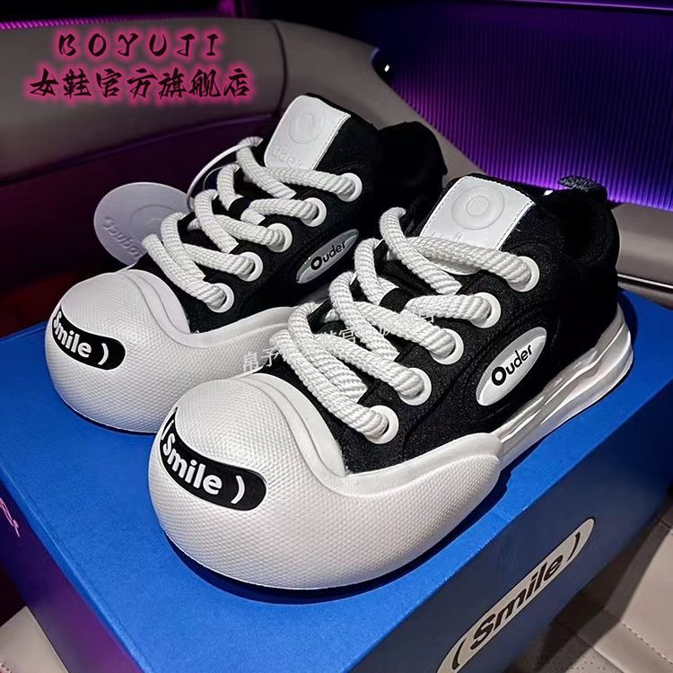 Casual breathable boca abierta sonrisa lesbiana pareja zapatos de lona baja altura negro y blanco zapatos de skate-ins mujer