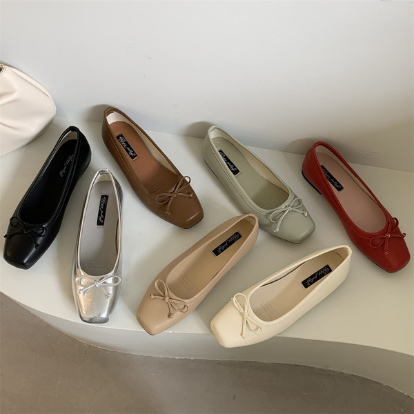 Demi-season ballet shoes square toe low-cut with bow