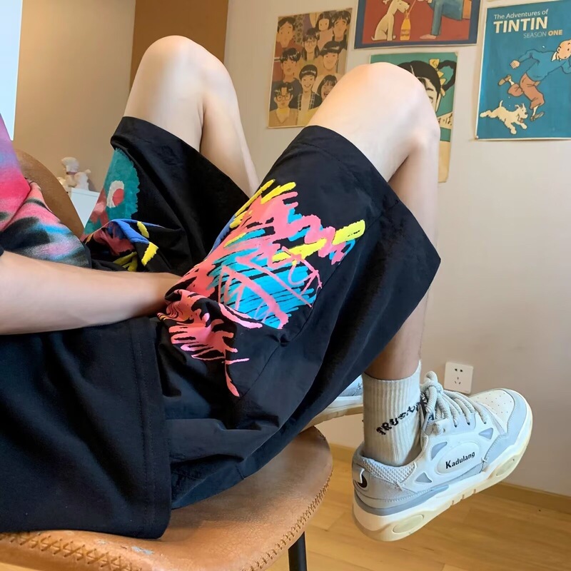 Foam Graffiti Sports Shorts for Men, Summer American-Style Loose Fit, Large Size Basketball Shorts, Trendy Casual Shorts Foam Graffiti Sports Shorts for Men, Summer American-Style Loose Fit, Large Size Basketball Shorts, Trendy Casual Shorts