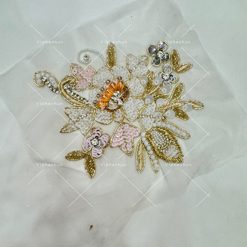 Hot Explosions Gold with Tassels Handmade Appliques Indian Silk for Ladieswear Wedding Dresses