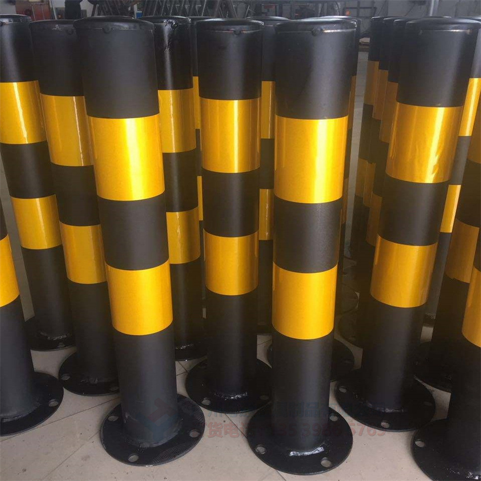 工厂批发警示柱 防撞警示桩 反光钢管警示立柱优惠供应